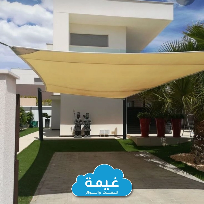مظلات مثلثه في جدة
