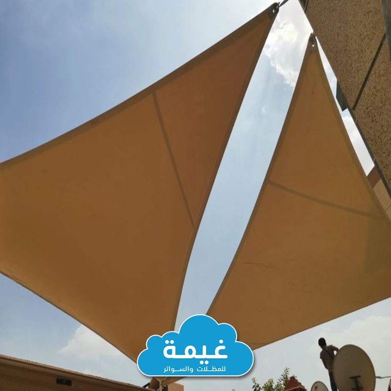 مظلات مثلثه في جدة